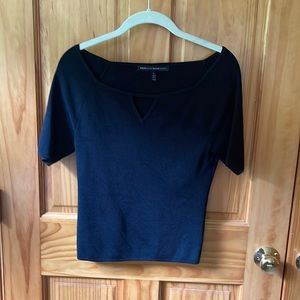 White House, Black market short sleeve sweater